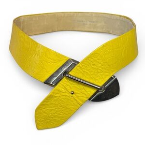 Vintage Suzi Roher Yellow Leather Embossed Asymmetrical Silver Cinch Belt small